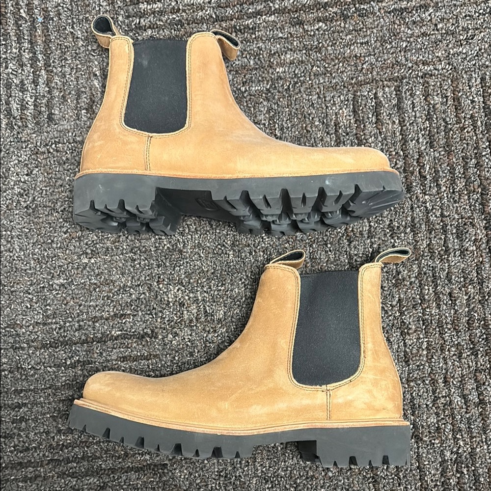 Nisolo Tan Leather Ankle Boots with Black Elastic